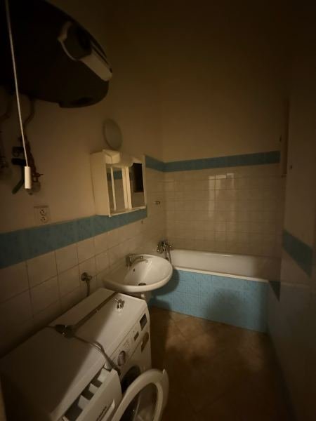 Byt č. 02 — před — 3