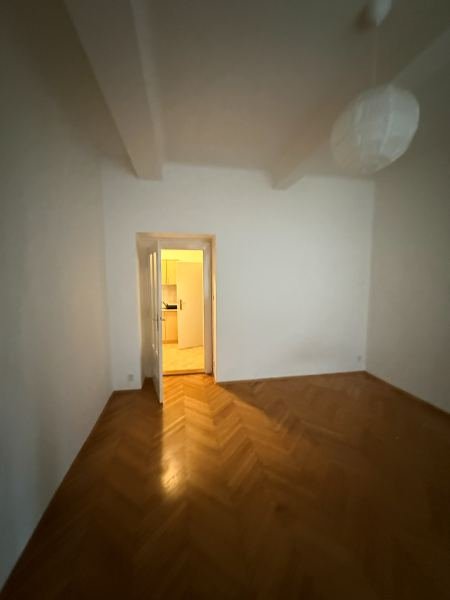 Byt č. 02 — před — 10