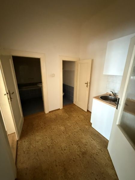 Byt č. 05 — před — 4