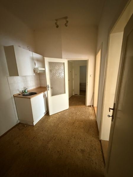 Byt č. 05 — před — 7