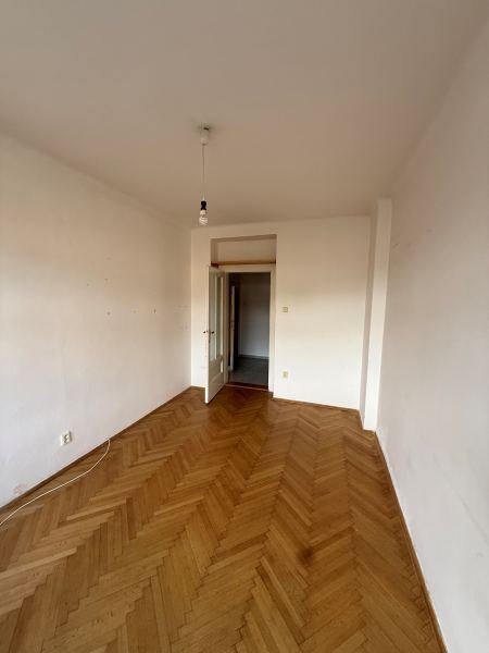 Byt č. 10 — před — 6